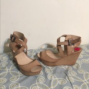 Kenneth Cole Wedges